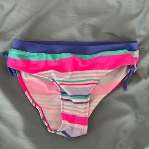 I’m selling swim bottoms!!